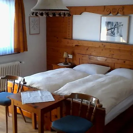 Dora Appartement Tux